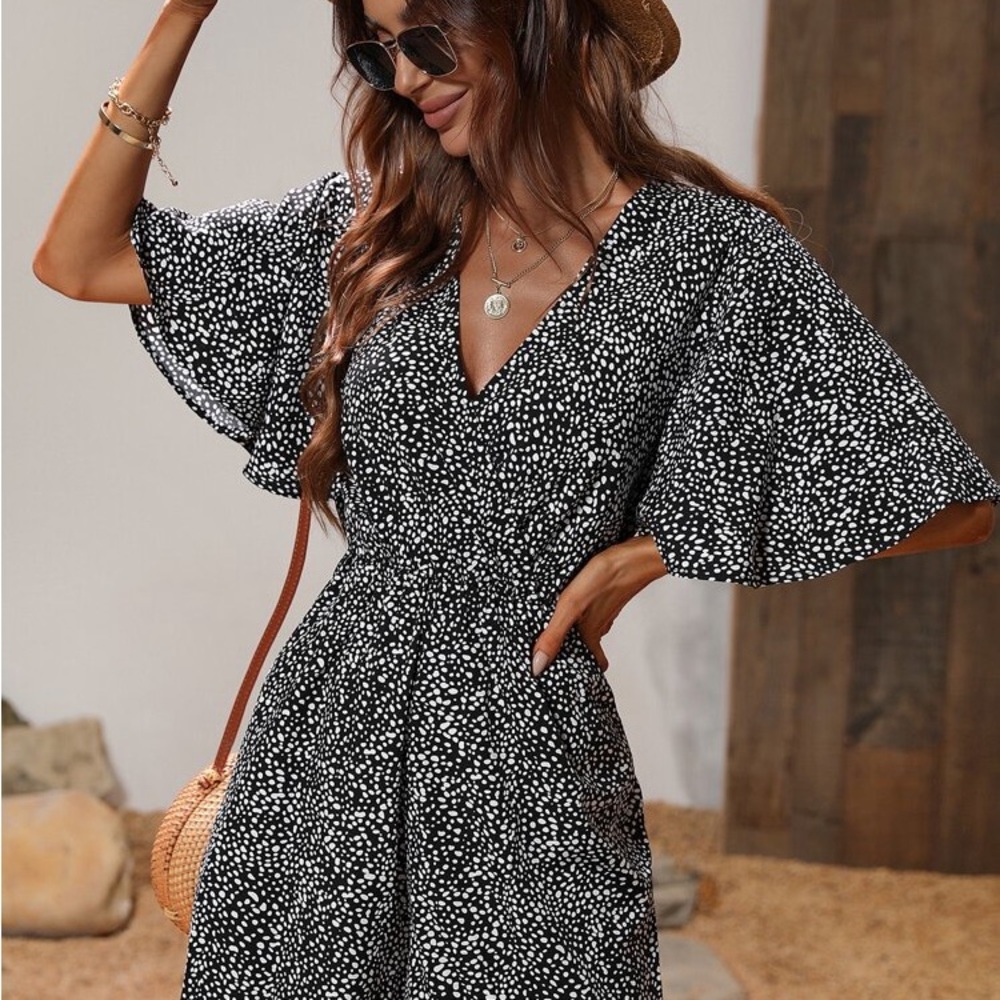SHEIN Black and White Butterfly Sleeve Polka Dot Romper